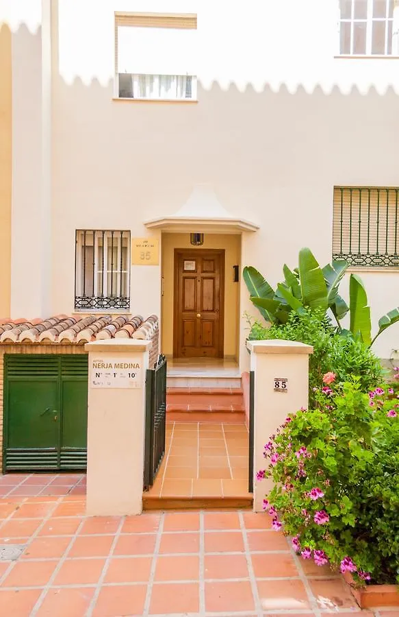 Apartamentos Nerja Medina Canovas スペイン