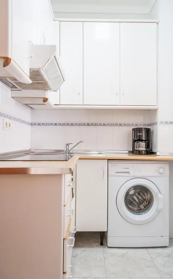 Apartamentos Nerja Medina Canovas 0*,  スペイン
